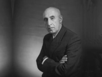 Mohammad Mossadegh  : source commons wikimedia - image public domain