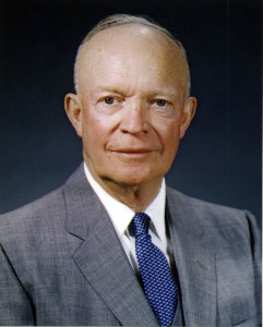 Président Eisenhower en 1959 - source commons.wikimedia : image public domain 
