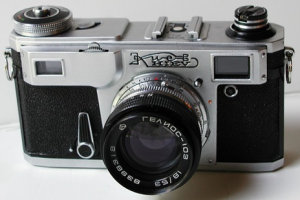 Appareil photo Contax - source Commons wikimedia - image public domain